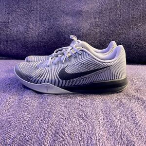 Nike KB Mentality 2 “Wolf Grey” Size 13 - White/Black-Wolf Grey